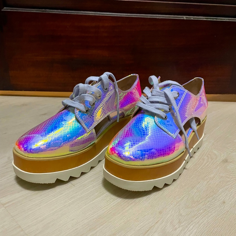 Platform shoes